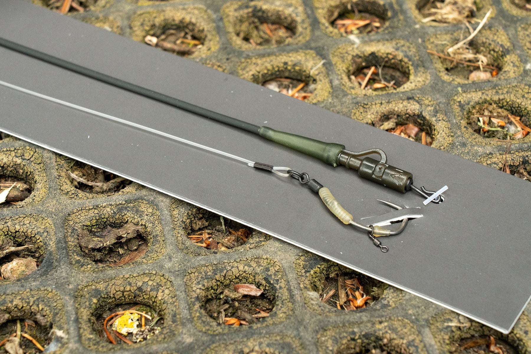 OMC Meta Terminal Tackle All-in-1 Lock Hook 4 Spinner Lead Clip Tubing Rig