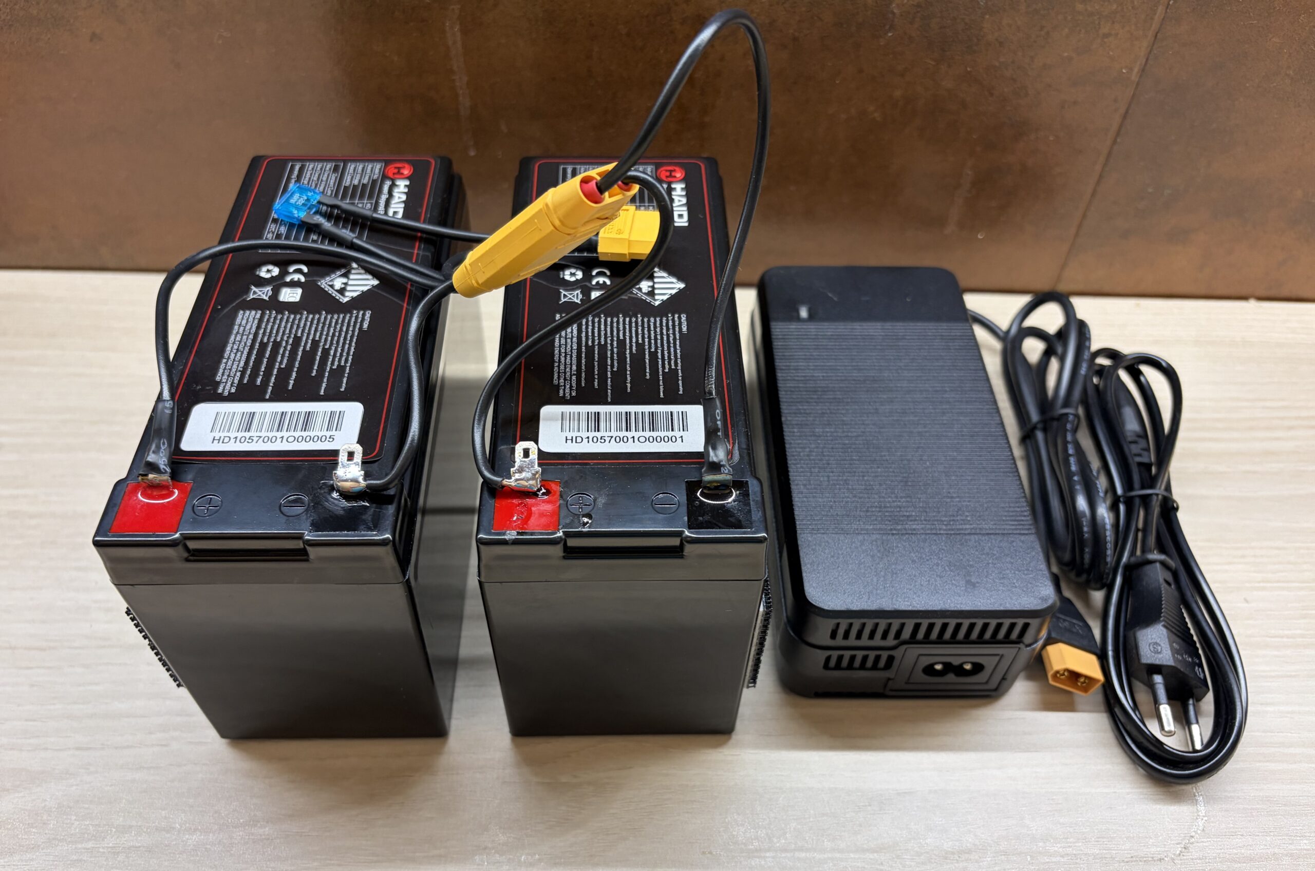 Delta etetőhajó Lifepo4 akkumulátor szett +töltő