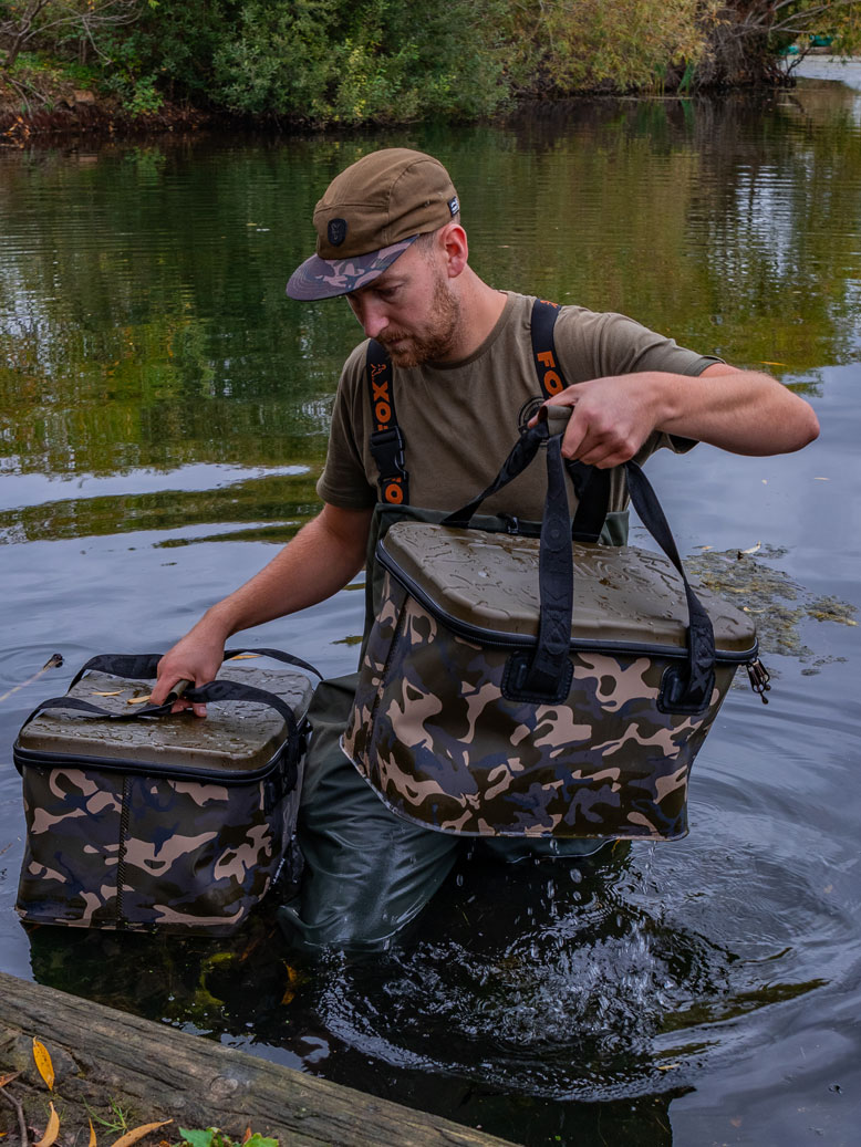 Fox Aquos Camo Bags 40 LITER - Image 4